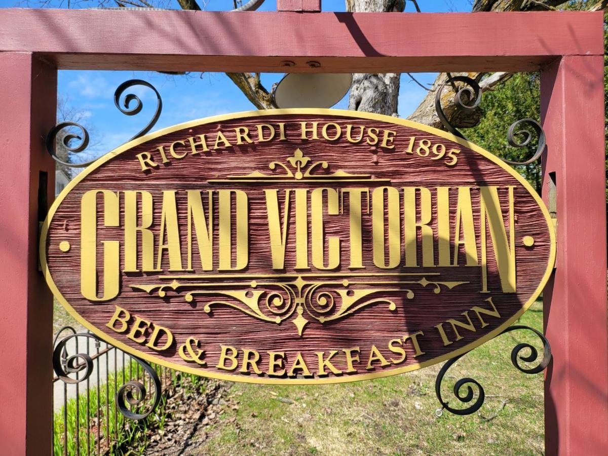 Bellaire Grand Victorian B&B Inn מראה חיצוני תמונה